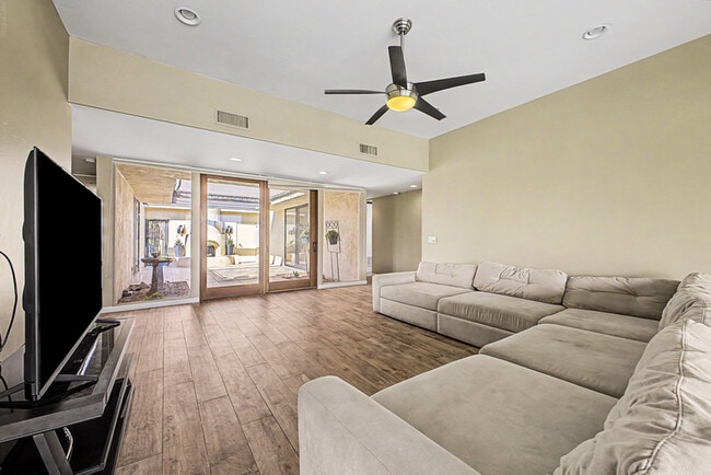 Photo - 7825 E San Carlos Rd