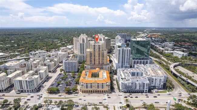 Building Photo - 7350 SW 89th St Unit 1410S