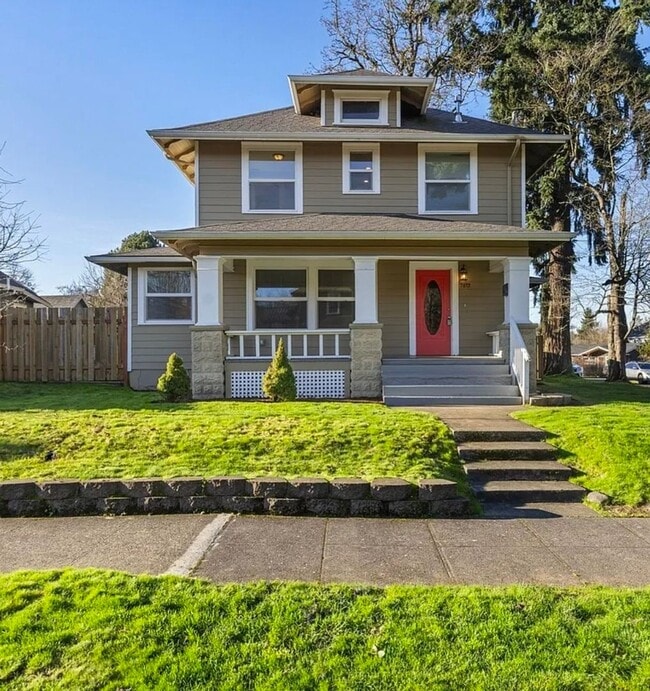 Building Photo - 5 Bedroom Home Corner Lot in N Portland