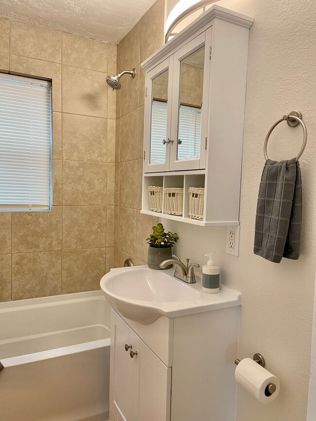 975 16th St Unit ID16 975A
