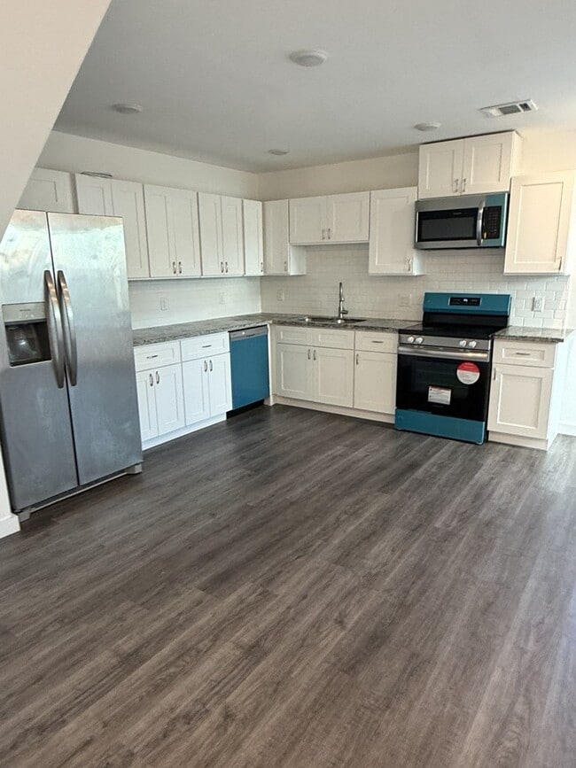 Photo - 6313 Sandra St