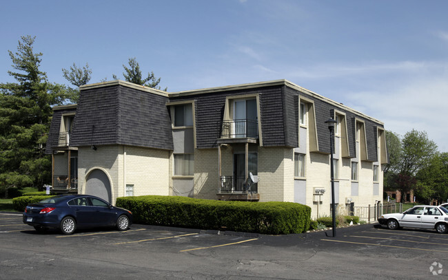 Building Photo - Evergreen Manor Rental