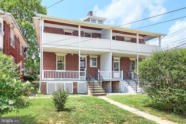Photo - 317 N Stratton St