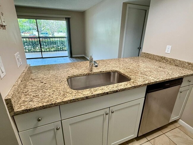 Photo - 838 NW Fork Rd Condo