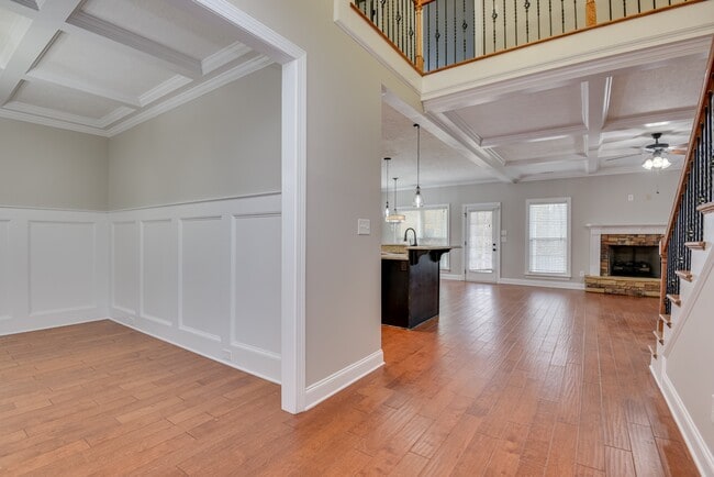 Photo - 756 Herrington Dr