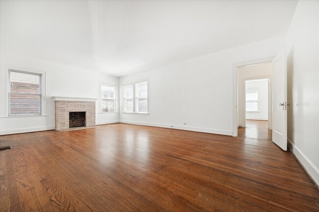 Photo - 2309 Wroxton Rd