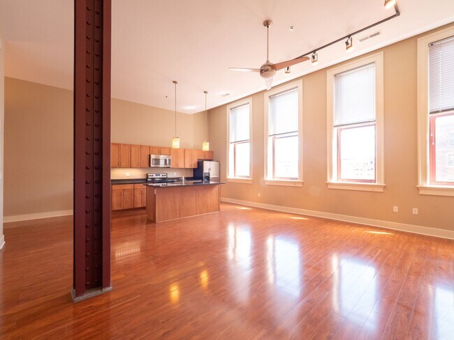 Photo - Fifth Avenue School Lofts