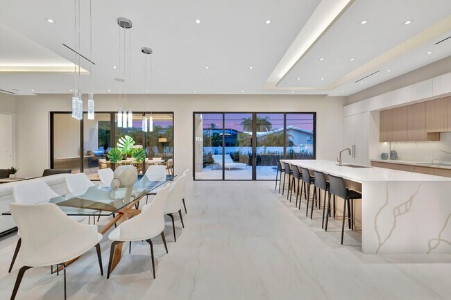 Photo - 2757 NE 34th St