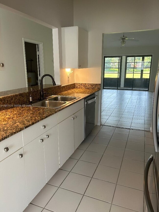 Photo - 6114 SE Georgetown Pl