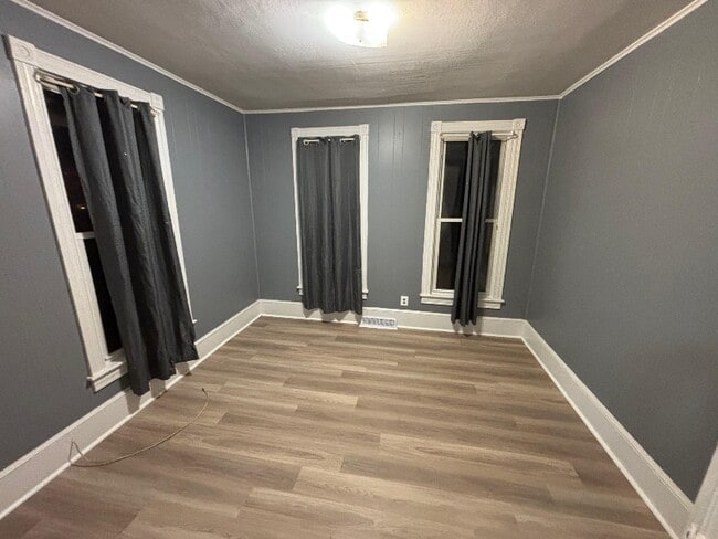 Photo - 407 E Vine St