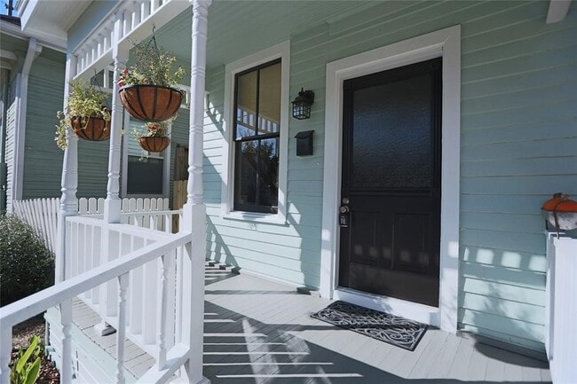 Photo - 2119 Freeman St