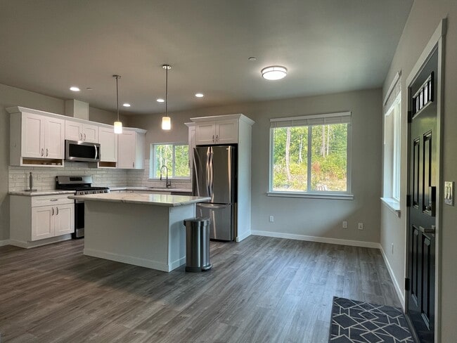 Photo - Silverdele ADU