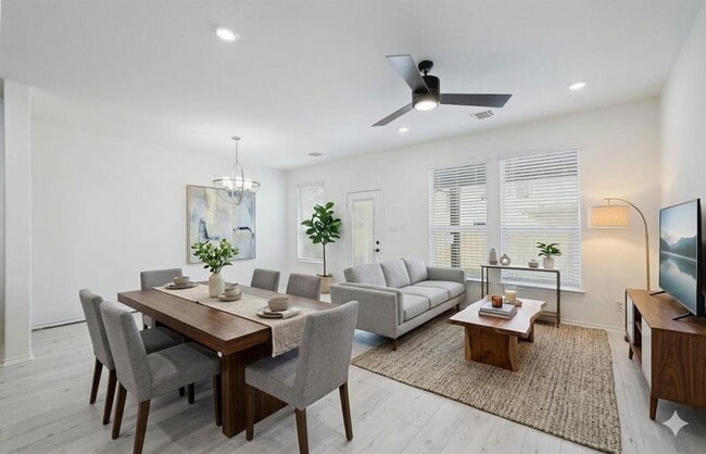 Photo - 13213 Nancy Reagan St