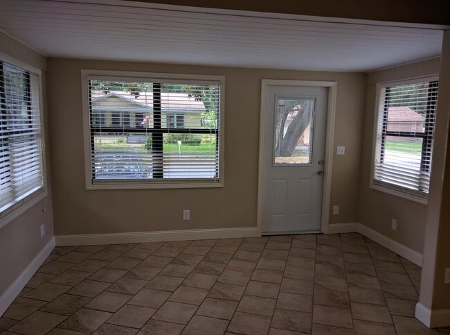 Photo - Norfolk Unit #B