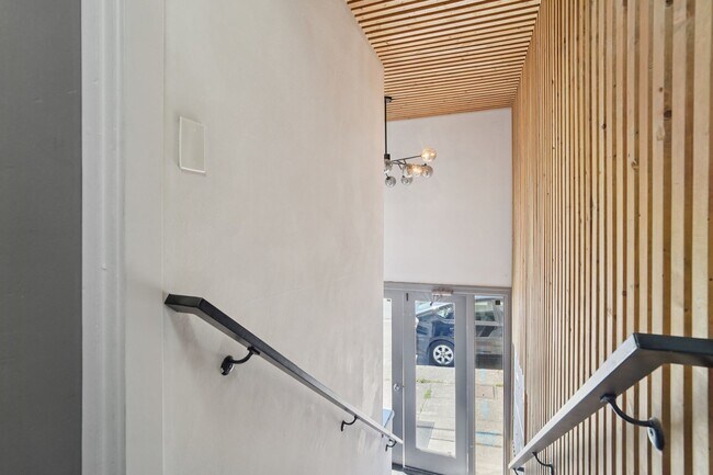 Building Photo - Charming 1BR in Walkable Ballard Neighborhood Unit 5