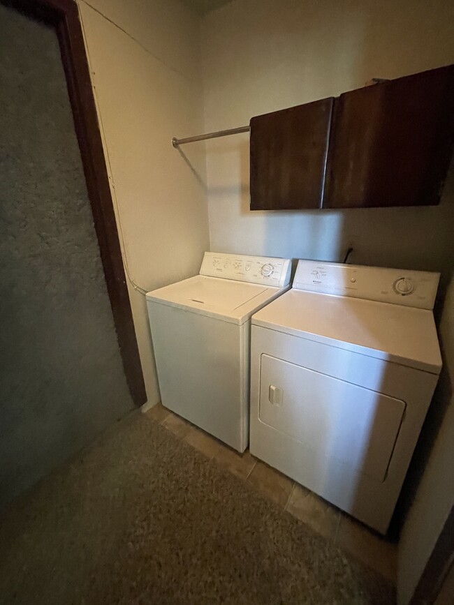 Photo - 1300 NE Williams St