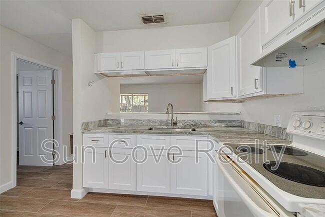 Photo - 7120 Oakwood Dr