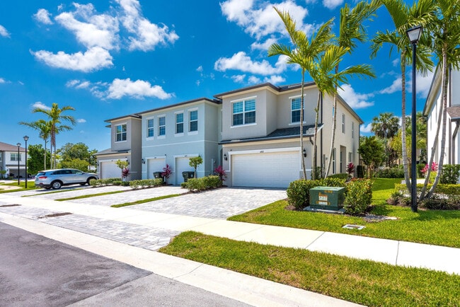 Photo - 6082 Carre Wy