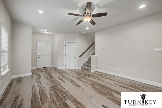 7905 Butler Ct Unit 7905 Butler Ct