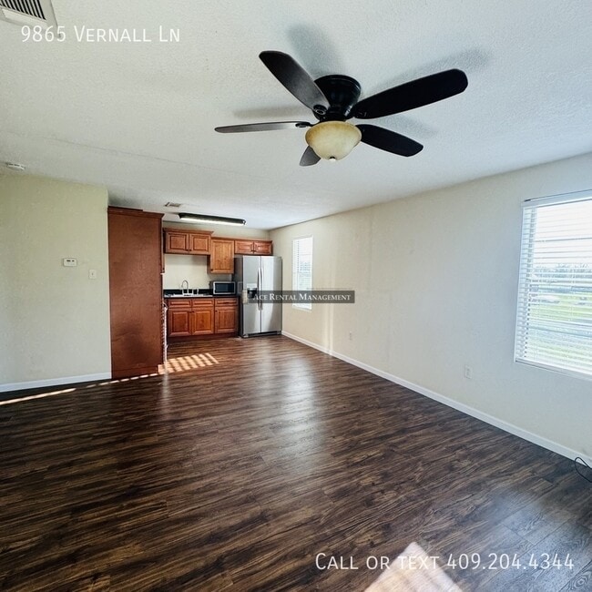 Photo - 9865 Vernall Ln