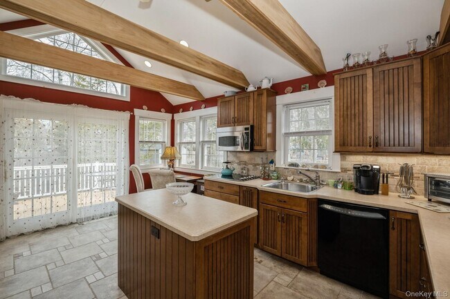 229 Springville Rd