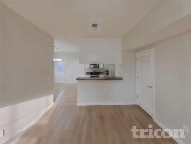Photo - 2614 Sewanee Pl