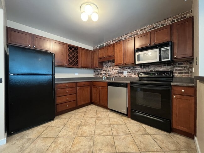 Building Photo - 211 E Ohio St Unit 1814
