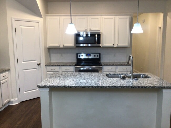 Photo - 16 Cherry St