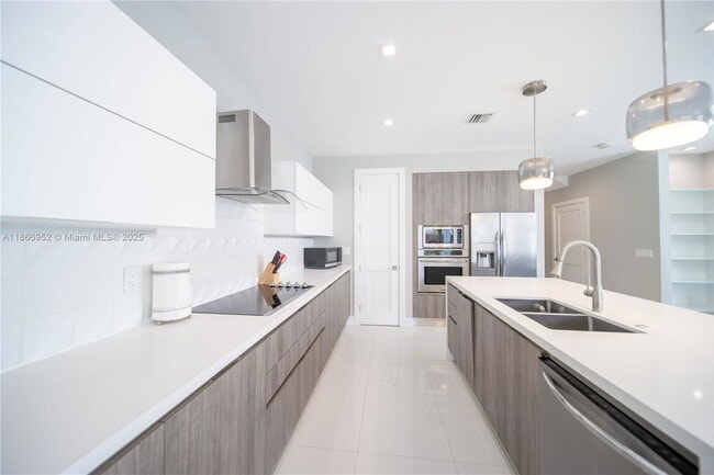 Photo - 3653 SW 26th St