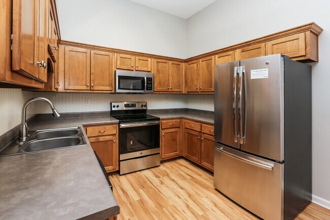 Photo - 7135 Maple Grove Rd