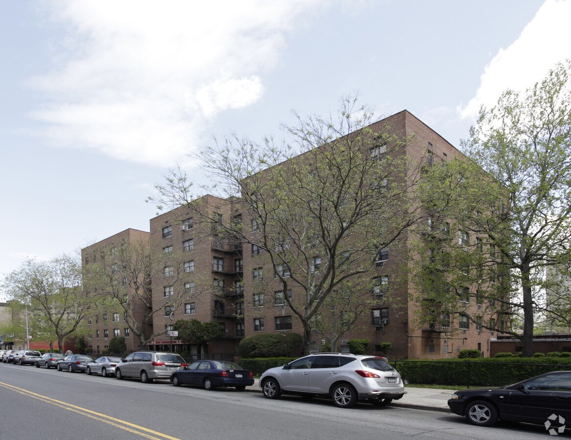 Photo - Sherwood Village