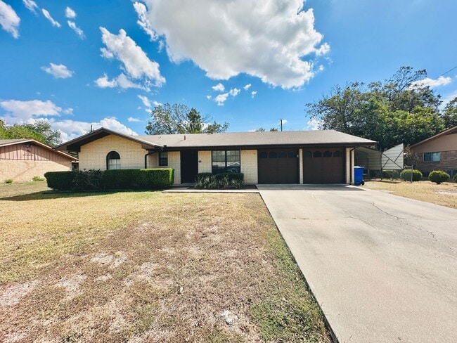 Charming Bel-Air Addition Home – 4BR/2BA +... - Charming Bel-Air Addition Home – 4BR/2BA +...