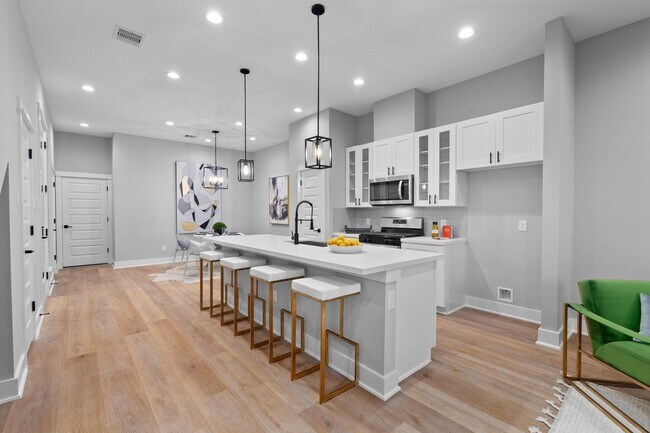 Photo - 4210 McKinley St