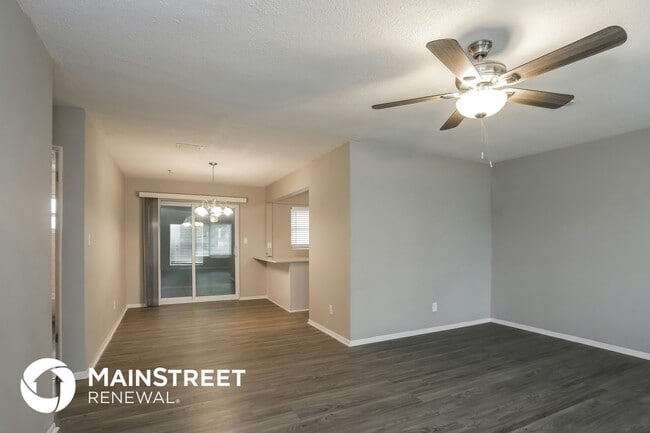 Photo - 6420 26th St W