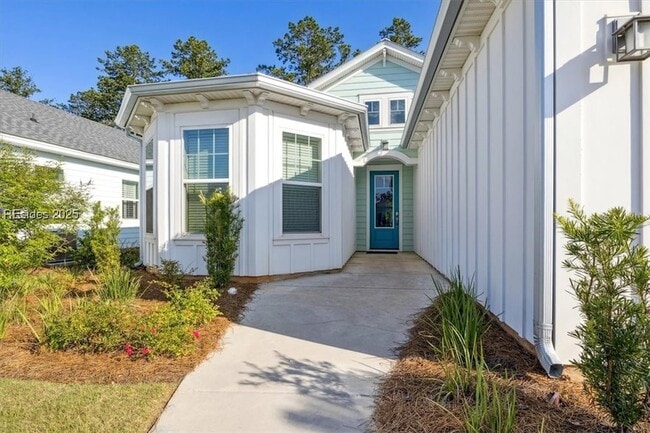 Photo - 731 Harborside Dr House