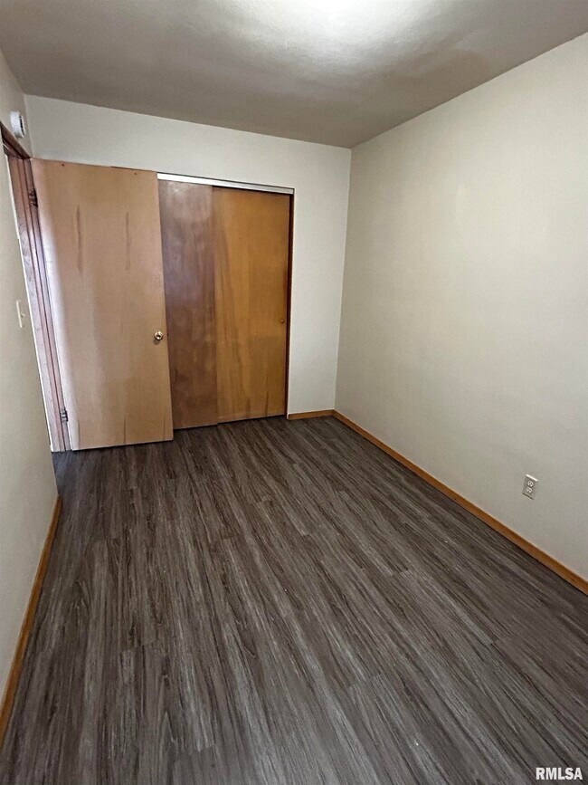 Photo - 1102 Oxford Ave Unit 7