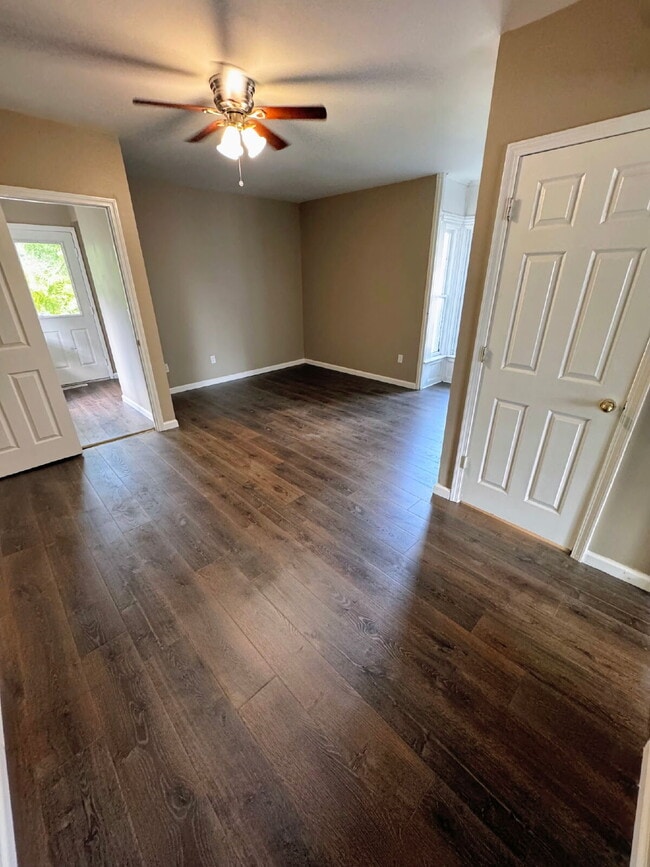 Photo - *Spacious 2-Bedroom Apartment with 1.5 Bath Available Now in Batavia!* Unit Lower