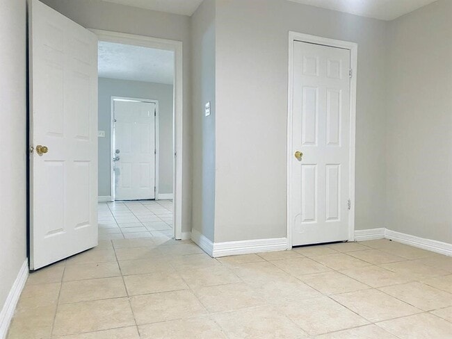 Photo - 3406 Daphne St Unit 5