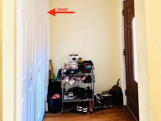 Photo - 203 Clark St