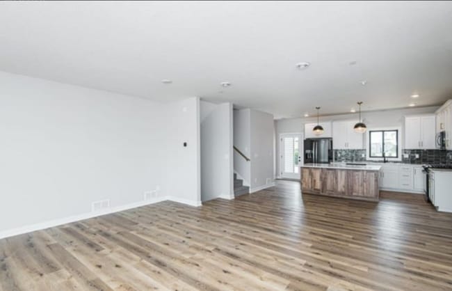 Photo - 1588 Brandt Dr NE