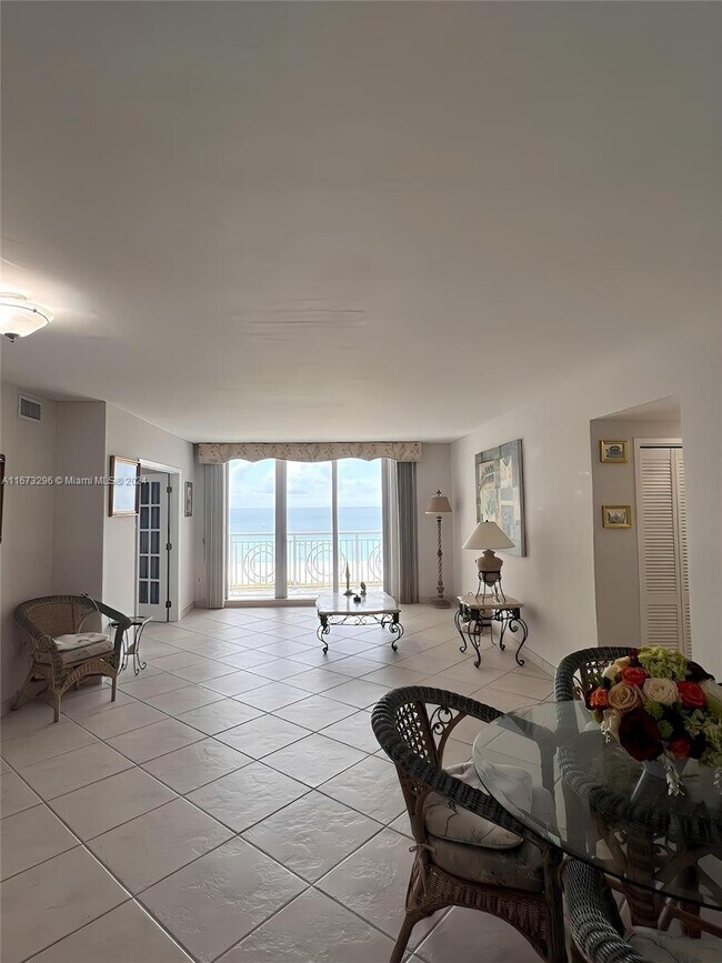 5825 Collins Ave Condo Unit 7K Condo for Rent in Miami Beach, FL
