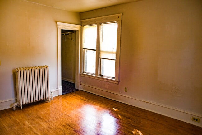 Photo - 1811 Como Ave SE
