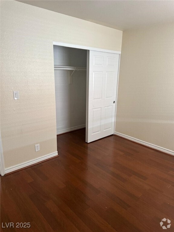 Building Photo - 5021 River Glen Dr Unit 41 Rental