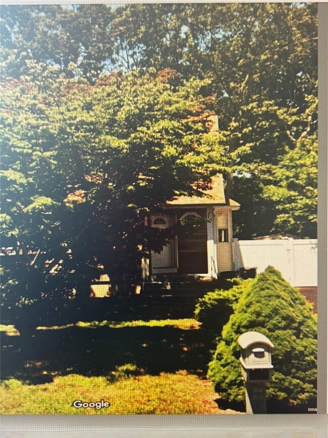 Building Photo - 81 Parkwood Dr Rental