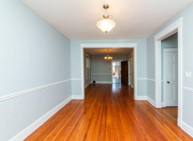 Photo - 3 bedroom in Chicago IL 60657 Unit 1