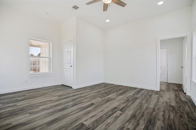 315 Lois St