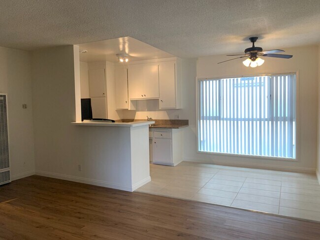 Photo - 10min drive to the beach, Santa Monica Collage, Close to famous Restaurants Unit 1724 Colby Ave #10 ACTIVE