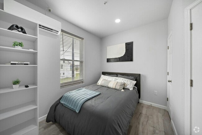 Building Photo - 2813 Church St Unit C Rental