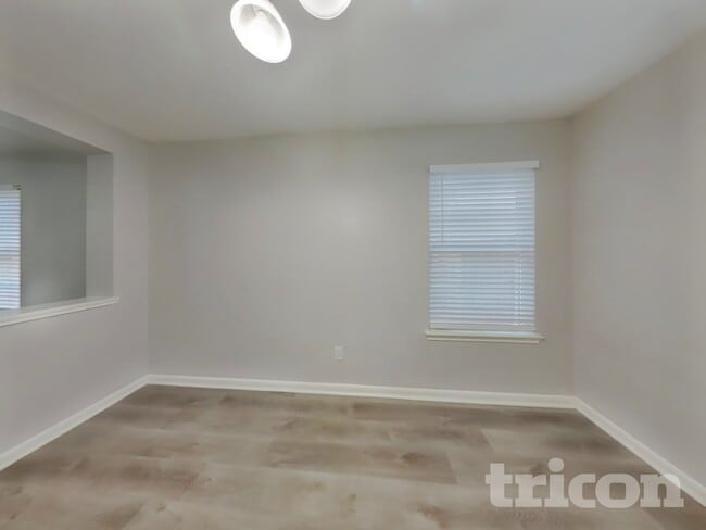 Photo - 6535 Providence View Ln