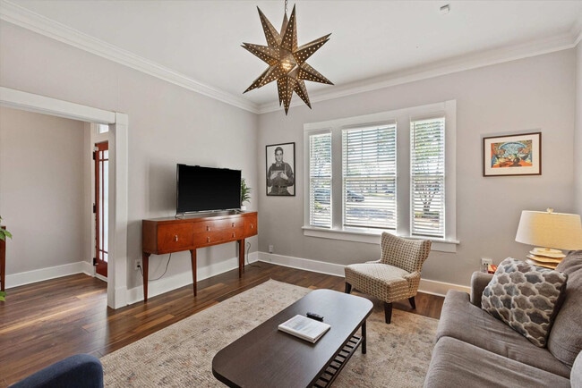 Photo - 2080 Court Ave Unit SI ID1608483P
